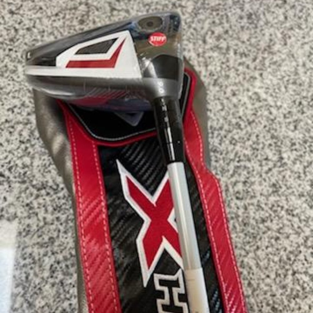 New Callaway Golf Men's XHot 9.0 Degree Right Hand Driver, Stuff